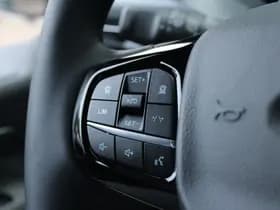 Ford Tourneo Custom PHEV L2H1 Titanium X thumbnail 33