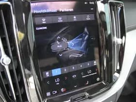 Volvo XC60 2.0 T8 Plug-in hybrid AWD Ultra Black Edition thumbnail 26