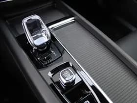 Volvo XC60 2.0 T8 Plug-in hybrid AWD Plus Black Edition thumbnail 30