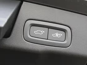 Volvo XC60 2.0 T8 Plug-in hybrid AWD Plus Black Edition thumbnail 59