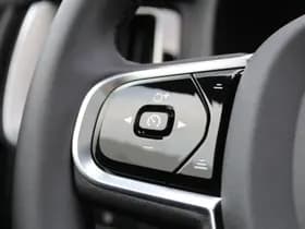 Volvo XC60 2.0 T8 Plug-in hybrid AWD Plus Black Edition thumbnail 9