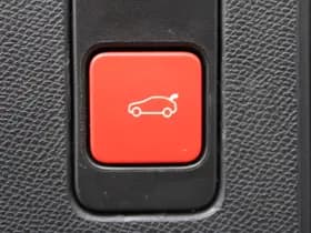 Peugeot 5008 1.2 Hybrid 145 GT thumbnail 17