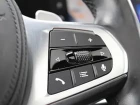 BMW 3-serie 330e xDrive M-Sport thumbnail 13