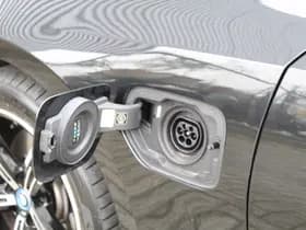 BMW 3-serie 330e xDrive M-Sport thumbnail 63