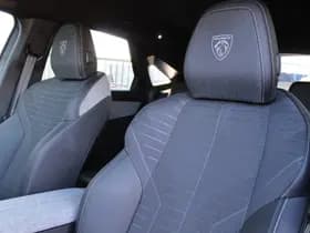 Peugeot 3008 1.2 Hybrid 145 GT thumbnail 8