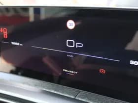 Peugeot 3008 1.2 Hybrid 145 GT thumbnail 11