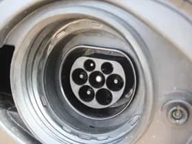 Volvo S90 2.0 T8 AWD Plus Dark thumbnail 36