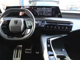 Peugeot 3008 1.2 Hybrid 145 GT thumbnail 2