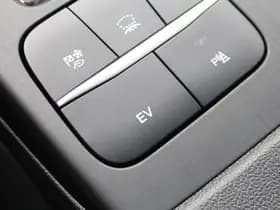 Ford Kuga 2.5 PHEV ST-Line thumbnail 39