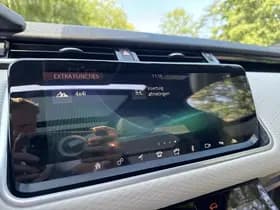 Land Rover Range Rover Velar 2.0 250PK AWD R-DYNAMIC BLACK PACK SE thumbnail 34