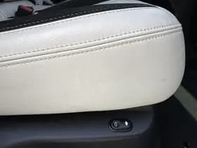 Land Rover Range Rover Velar 2.0 250PK AWD R-DYNAMIC BLACK PACK SE thumbnail 39