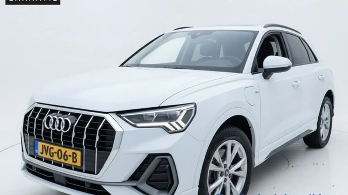 Audi Q3 45 TFSIe 245PK S-TRONIC S-LINE HYBRID — foto 1