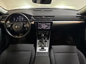 ŠKODA Superb Combi iV 218PK DSG HYBRID BUSINESS thumbnail 2