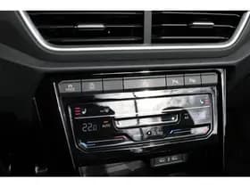 Volkswagen T-Roc Cabrio 1.5 TSI 150PK DSG R-LINE SPORT thumbnail 29