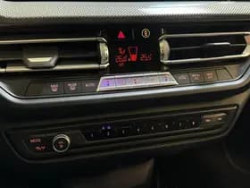 BMW 1-serie 118i 136PK AUT. HIGH EXECUTIVE thumbnail 30