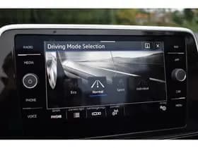 Volkswagen T-Roc Cabrio 1.5 TSI 150PK DSG R-LINE SPORT thumbnail 31