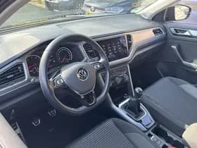 Volkswagen T-Roc TSI 110PK COMFORTLINE thumbnail 24