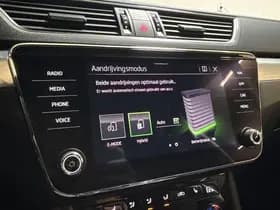 ŠKODA Superb Combi iV 218PK DSG HYBRID BUSINESS thumbnail 31