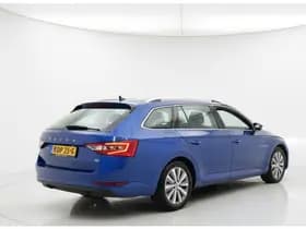 ŠKODA Superb Combi iV 218PK DSG HYBRID BUSINESS thumbnail 8