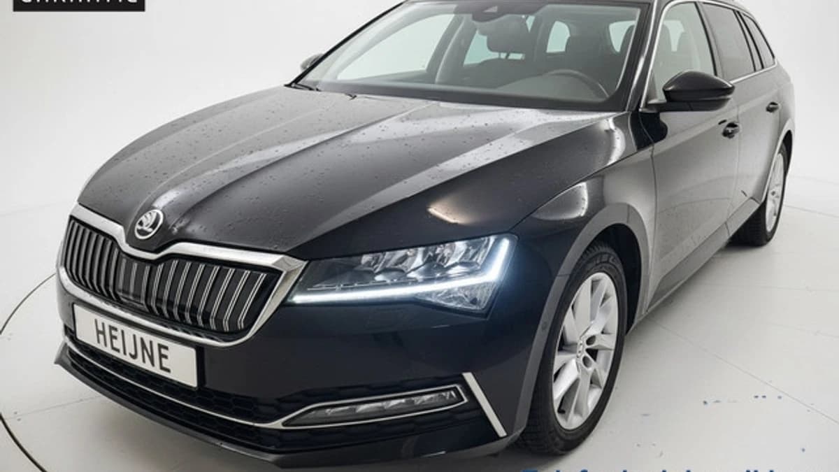 ŠKODA Superb Combi iV 218PK DSG HYBRID BUSINESS — foto 1