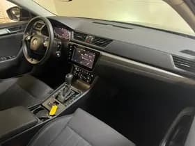 ŠKODA Superb Combi iV 218PK DSG HYBRID BUSINESS thumbnail 13