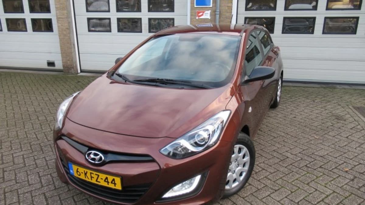 Hyundai I30 1.4i i-Drive Cool — foto 1