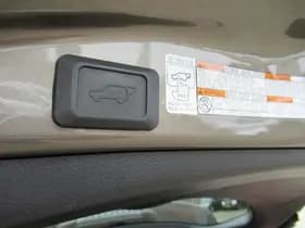 Toyota RAV4 2.5 Hybrid Dynamic thumbnail 9