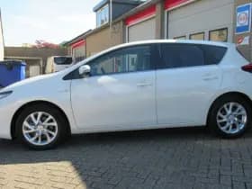 Toyota Auris 1.8 Hybrid Dynamic Go PARELMOERLAK thumbnail 15