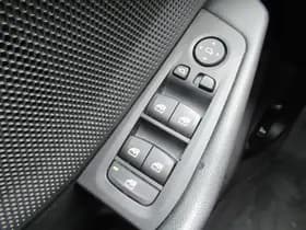 BMW 1-serie 118i Executive Edition thumbnail 12