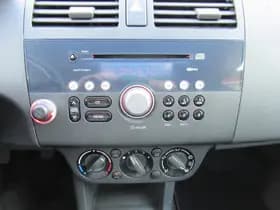 Suzuki Swift 1.5 Exclusive thumbnail 11