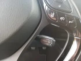 Toyota C-HR thumbnail 17