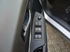 Toyota C-HR thumbnail 20