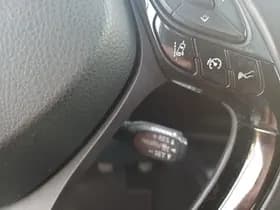 Toyota C-HR thumbnail 35