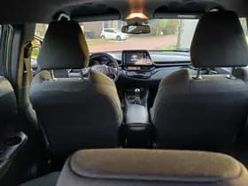 Toyota C-HR thumbnail 9