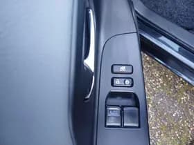 Toyota Yaris thumbnail 15