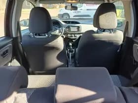 Toyota Yaris thumbnail 16