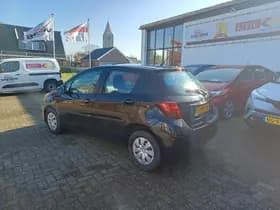 Toyota Yaris thumbnail 18