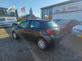 Toyota Yaris thumbnail 22