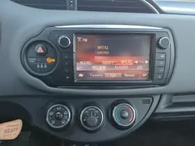 Toyota Yaris thumbnail 27