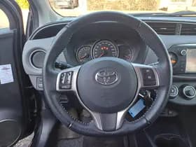 Toyota Yaris thumbnail 30