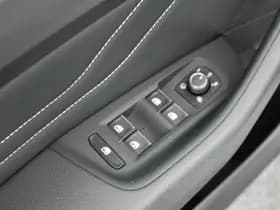 Volkswagen Passat Variant 1.5 TSI 150pk DSG Elegance Business + Camera Head-Up Virtual Cockpit Navigatie thumbnail 14