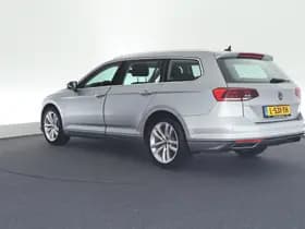 Volkswagen Passat Variant 1.5 TSI 150pk DSG Elegance Business + Camera Head-Up Virtual Cockpit Navigatie thumbnail 7