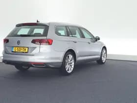 Volkswagen Passat Variant 1.5 TSI 150pk DSG Elegance Business + Camera Head-Up Virtual Cockpit Navigatie thumbnail 8