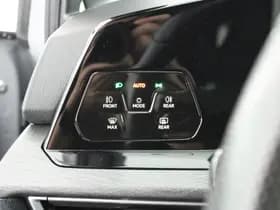 Volkswagen Golf 2.0 TDI 200pk DSG GTD Panoramadak Camera Virtual Cockpit Navigatie thumbnail 17