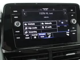 Volkswagen T-Roc 1.5 TSI 150pk DSG Style Camera Panoramadak IQ.Light Stoelverwarming Carplay thumbnail 33