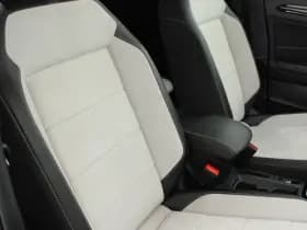 Volkswagen T-Roc 1.5 TSI 150pk DSG Style Camera Panoramadak IQ.Light Stoelverwarming Carplay thumbnail 38