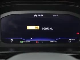 Volkswagen T-Roc 1.5 TSI 150pk DSG Style Camera Panoramadak IQ.Light Stoelverwarming Carplay thumbnail 39