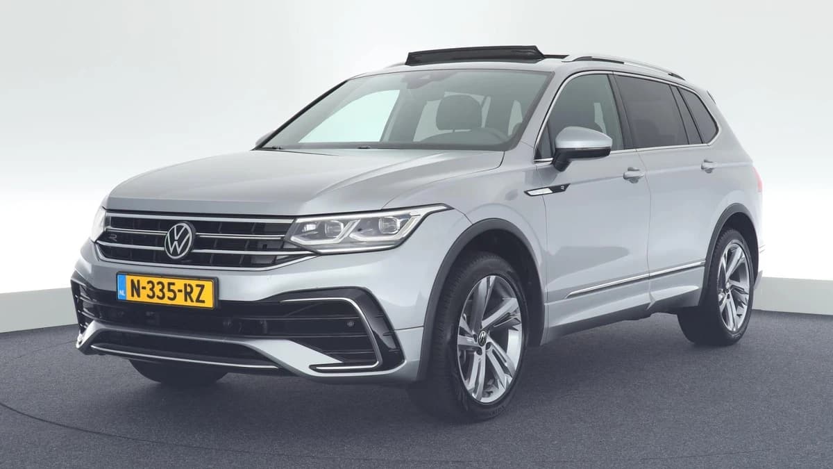 Volkswagen Tiguan Allspace 1.5 TSI 150pk DSG R-Line Business+ 7Pers. Camera Keyless Led Stoelverwarming Virtual Cockpit Panoramadak Navigatie — foto 1