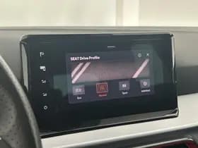 SEAT Ibiza 1.0 EcoTSI 95pk FR Business Intense Stoelverwarming Camera Led Alcantara Virtual Cockpit Navigatie thumbnail 31