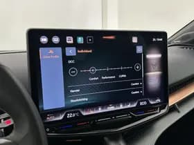 CUPRA Tavascan 340pk VZ Adrenaline 82 kWh Trekhaak Warmtepomp Panoramadak Head-Up Sennheiser Memory 360Camera Keyless Virtual Cockpit Navigatie thumbnail 44